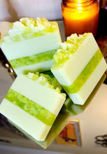 Load image into Gallery viewer, Apple Honey Champagne Bath Soap