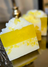 Load image into Gallery viewer, Sunshine Kisses Bath Soap